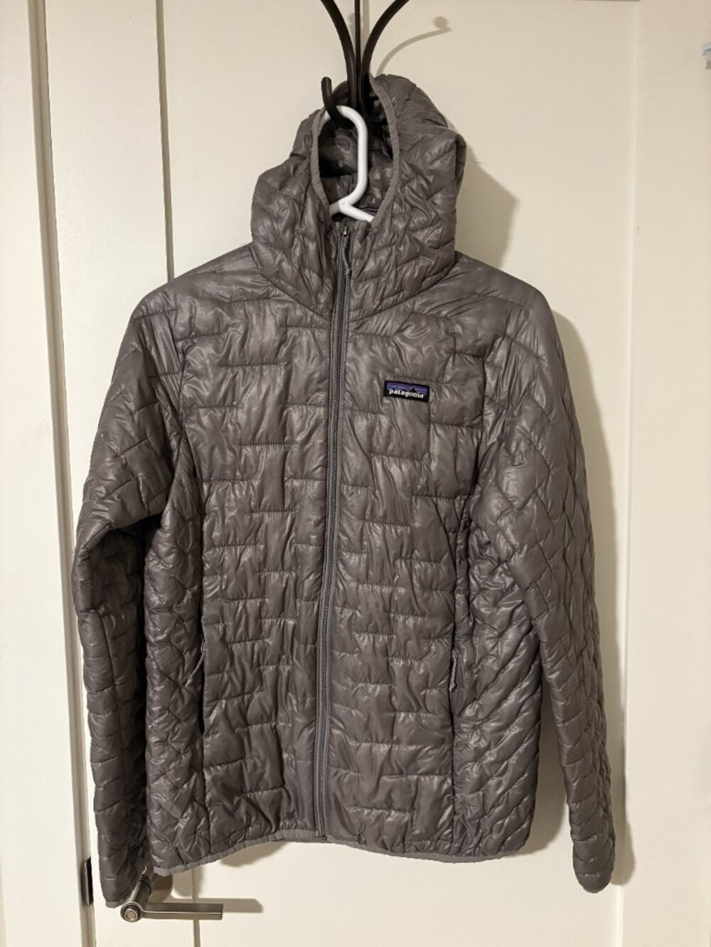 Patagonia Hooded MicroPuff Womens Med Grey